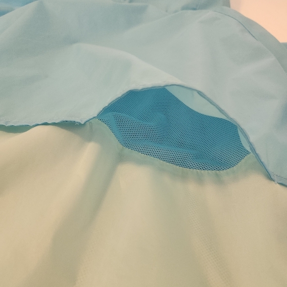 Nike Essentials Windrunner Windbreaker Jacket Mint Foam/Blue Chill DA0001-379 - Picture 14 of 15